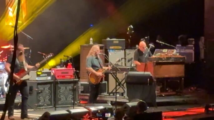 Govt Mule Blue Gate PAC Shipshewawa IN. April 7 2026